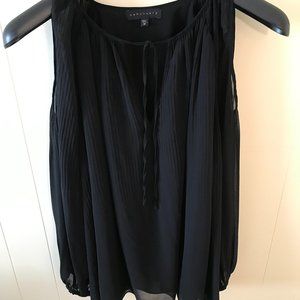 Sanctuary cold-shoulder Blouse
